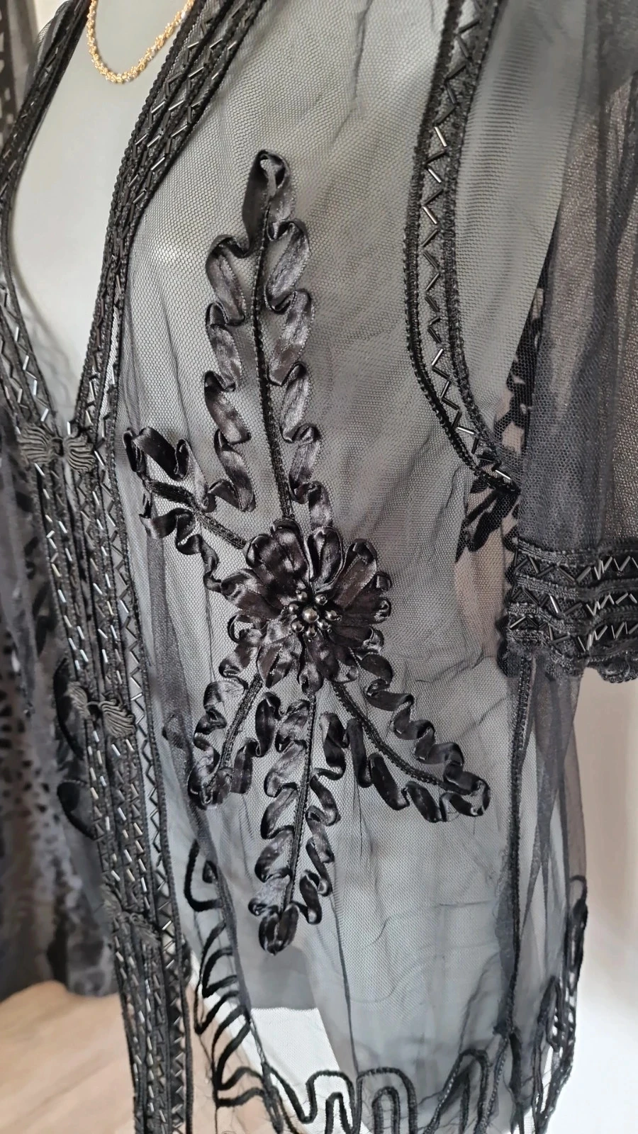 Quimono oriental preto transparente bordado com miçangas estilo boêmio chique – photo 2
